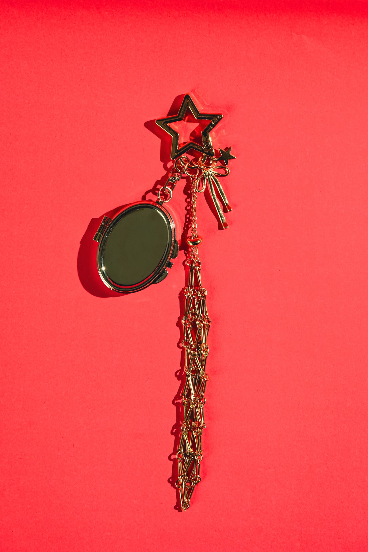 [oval-gold] 